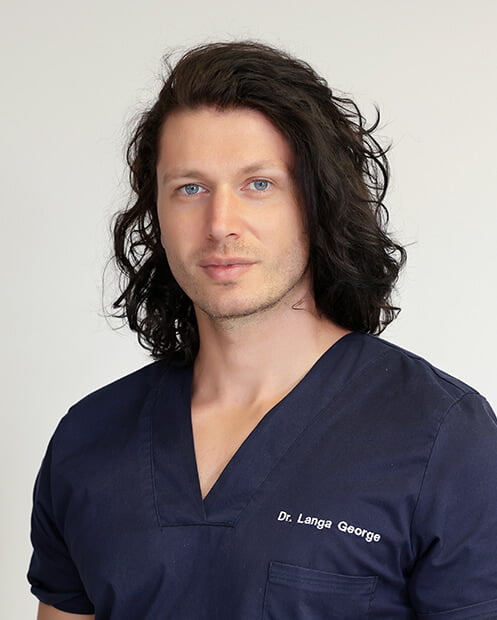 Dr. George Langa, Medic specialist în stomatologie generală, laser și estetică dentară
