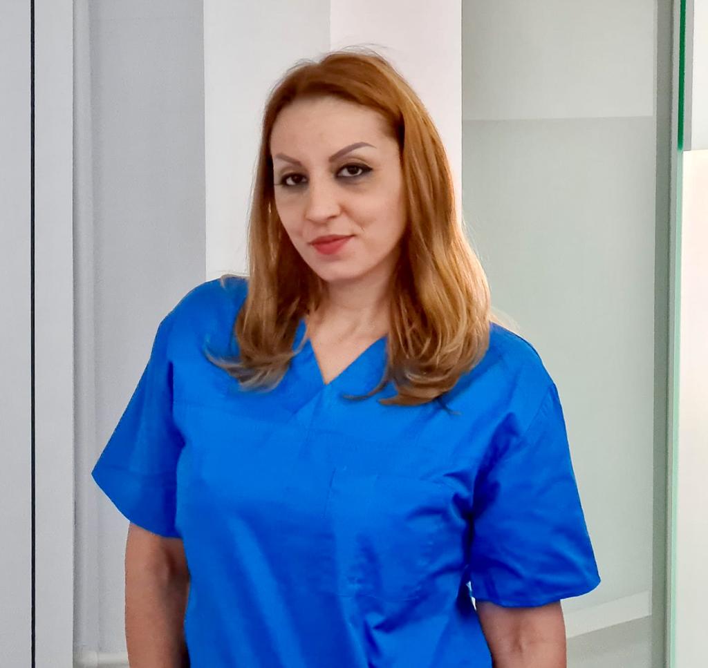 Dr. Kirilova Iveta Georgieva, Medic specialist în protetică dentară